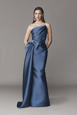 STRAPLESS GOWN