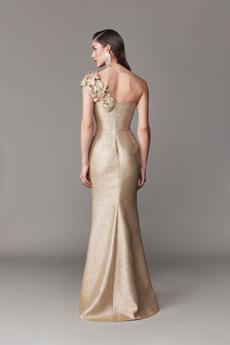 ONE SHOULDER GOWN