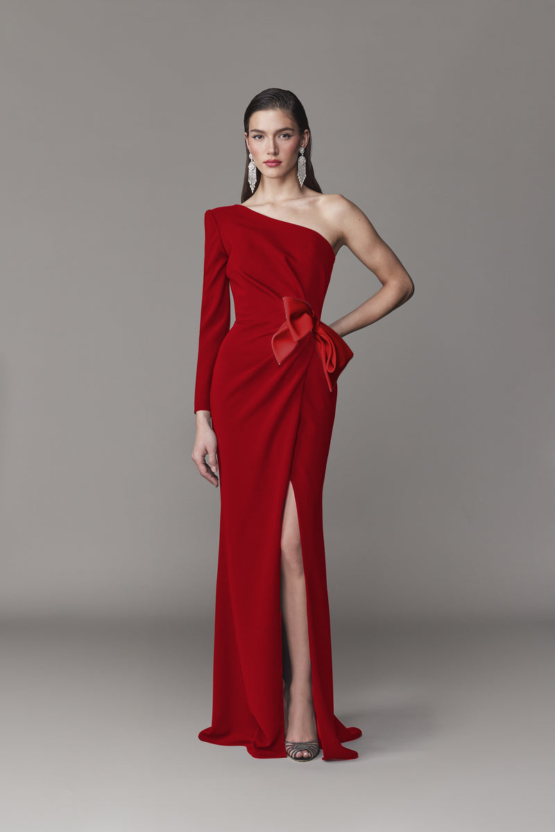 ONE SHOULDER GOWN