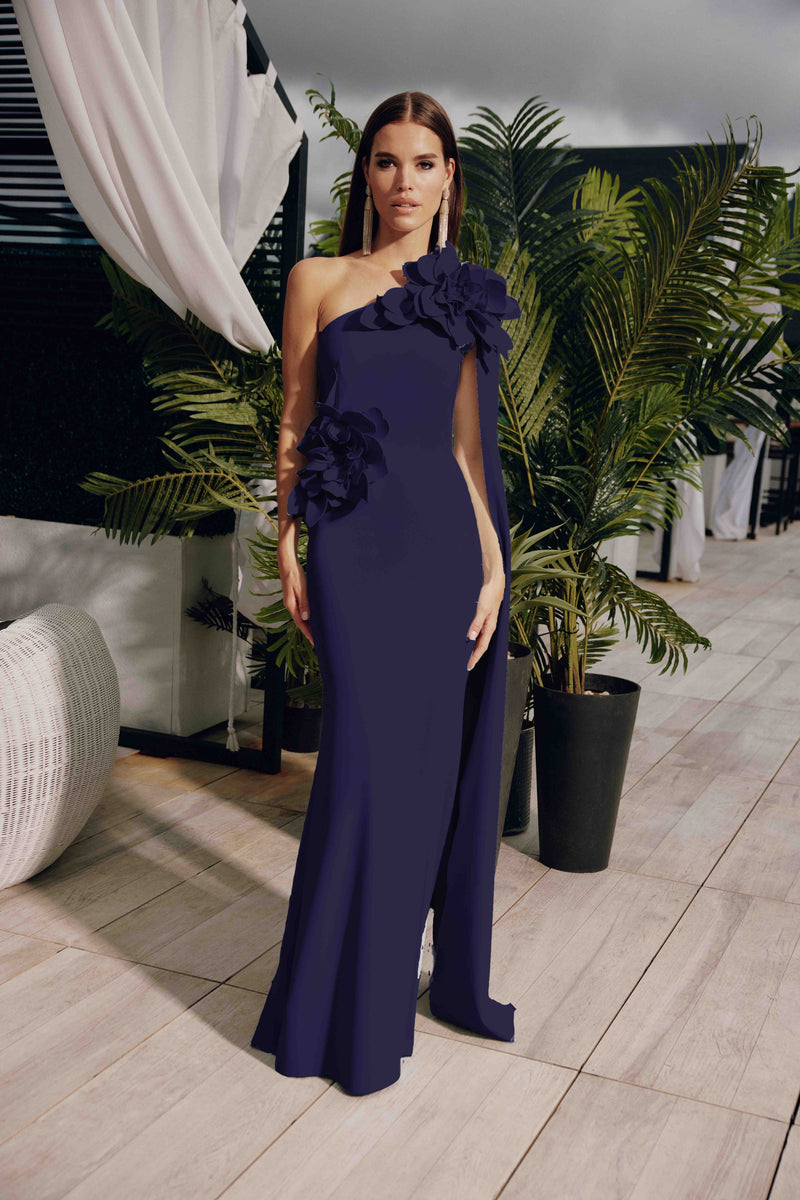 One-shoulder Gown